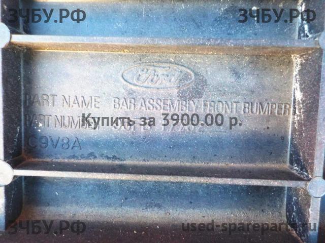 Ford Fiesta 4 Бампер передний