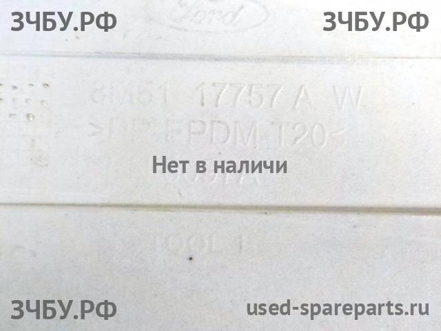 Ford Focus 2 (рестайлинг) Бампер передний