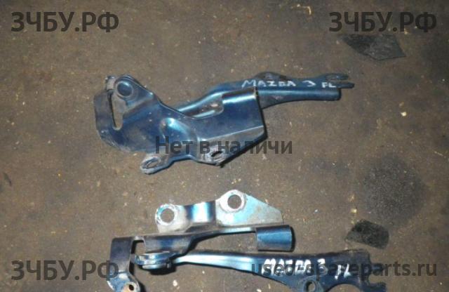 Mazda 3 [BK] Петля капота