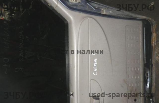 Chrysler Voyager/Caravan 3 Обшивка дверей