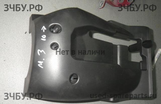 Mazda 3 [BL] Кожух рулевой колонки
