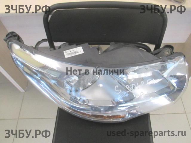 Citroen C4 (2) Фара правая
