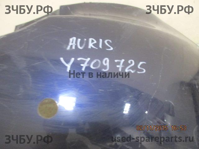 Toyota Auris 1 (E150) Бампер задний