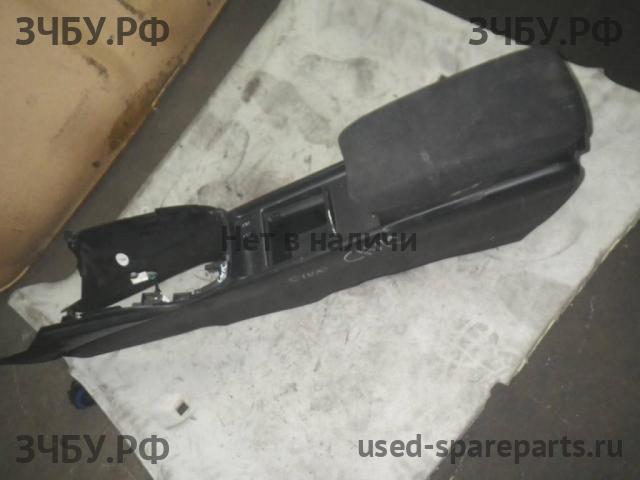 Honda Civic 8 (4D) Консоль между сиденьями (Подлокотник)