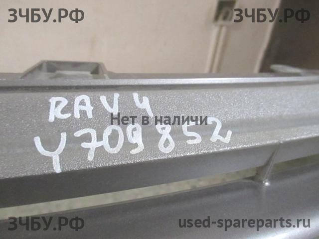 Toyota RAV 4 (3) Решетка радиатора