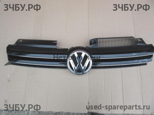 Volkswagen Golf 6 Решетка радиатора