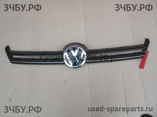 Volkswagen Golf 7 Решетка радиатора
