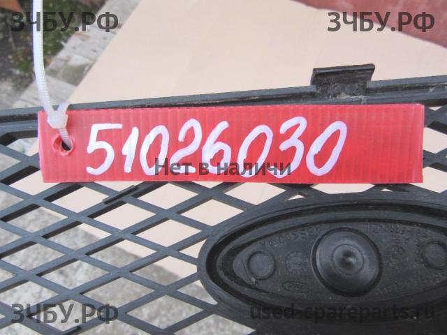 Ford Fiesta 4 Решетка радиатора
