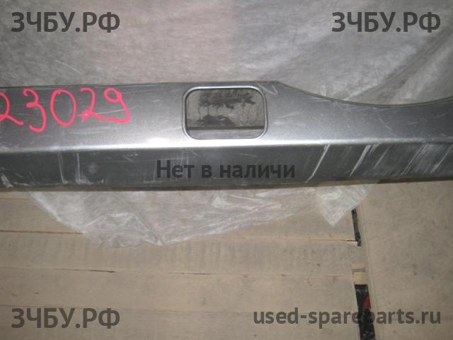 Nissan Patrol (Y61) Бампер задний