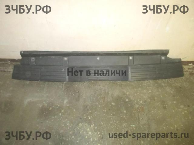 Mitsubishi Pajero/Montero 4 Накладка заднего бампера