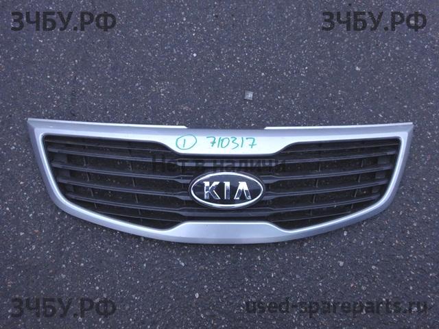 KIA Sportage 3 Решетка радиатора
