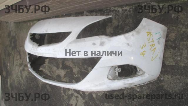 Opel Astra J Бампер передний