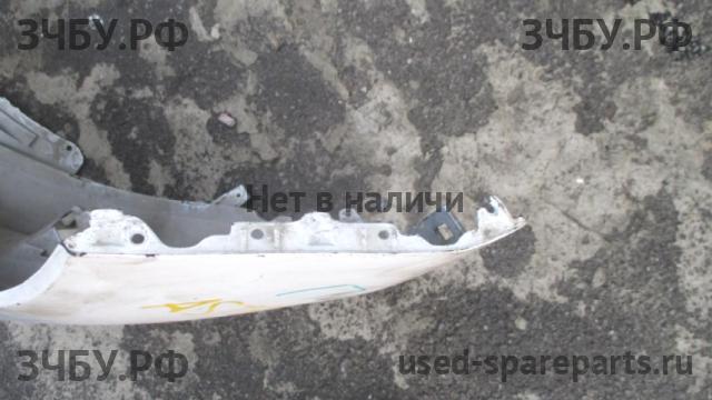 Opel Astra J Бампер передний