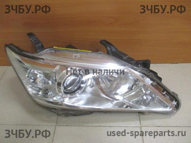 Toyota Camry 7 (V50) Фара правая