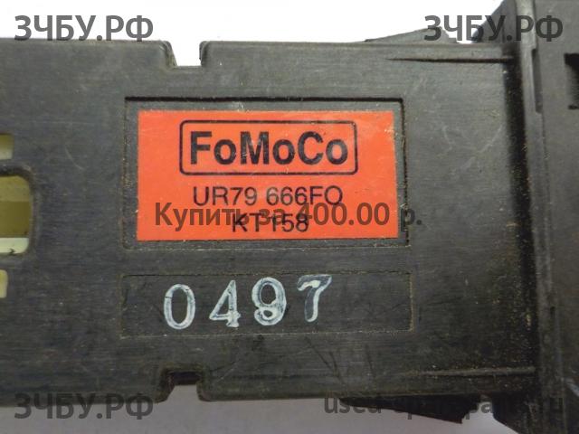 Mazda BT-50 (1) Кнопка корректора фар