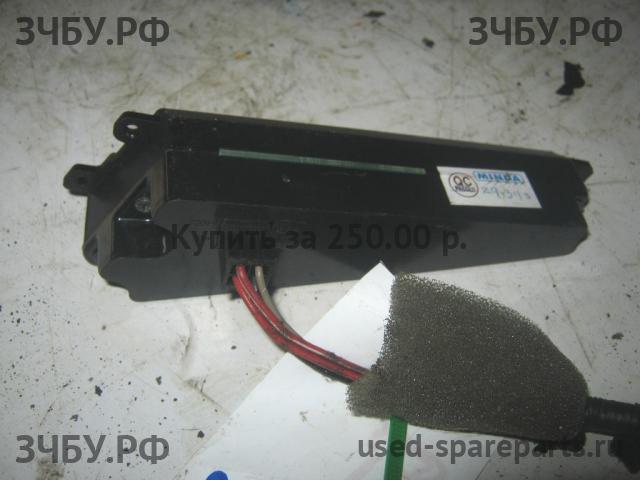 Daewoo Nexia (2008>) Часы