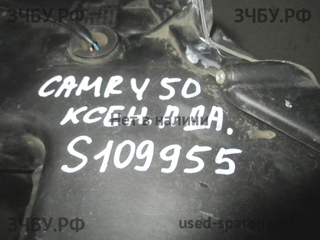 Toyota Camry 7 (V50) Фара правая