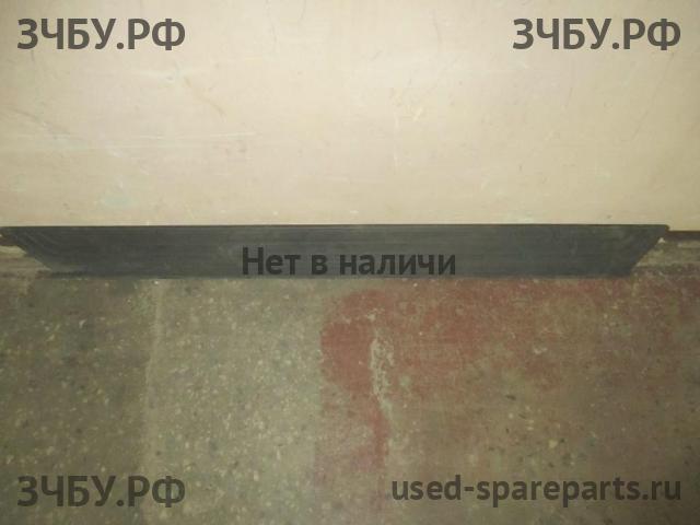 Mitsubishi Pajero/Montero 4 Подножка