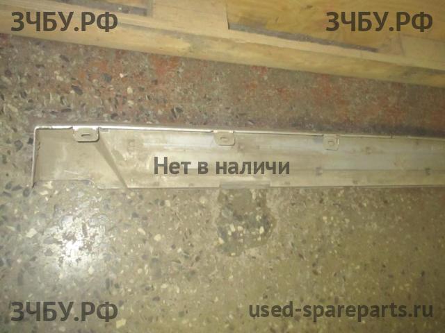 Mitsubishi Pajero/Montero 4 Подножка