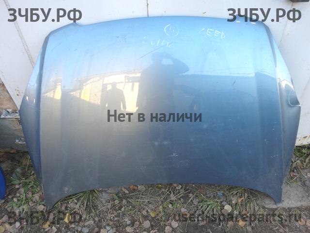 KIA Ceed 1 Капот