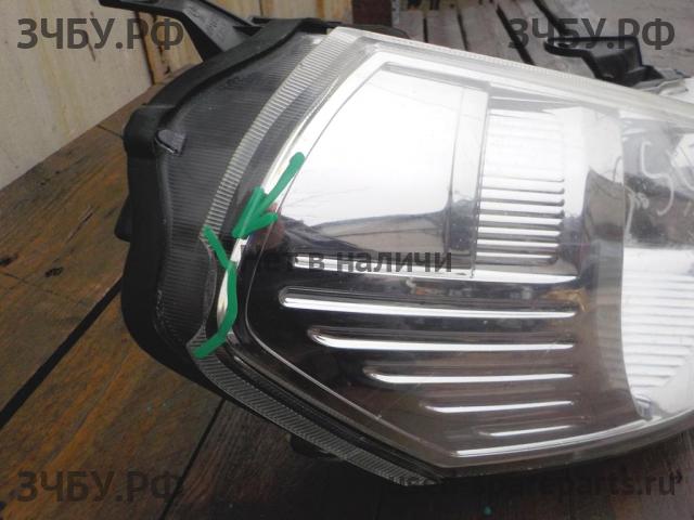 Suzuki SX4 (1) Фара правая
