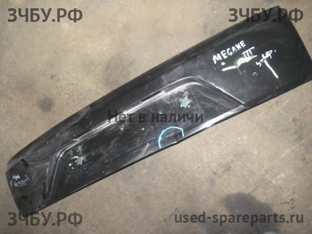 Renault Megane 3 Накладка