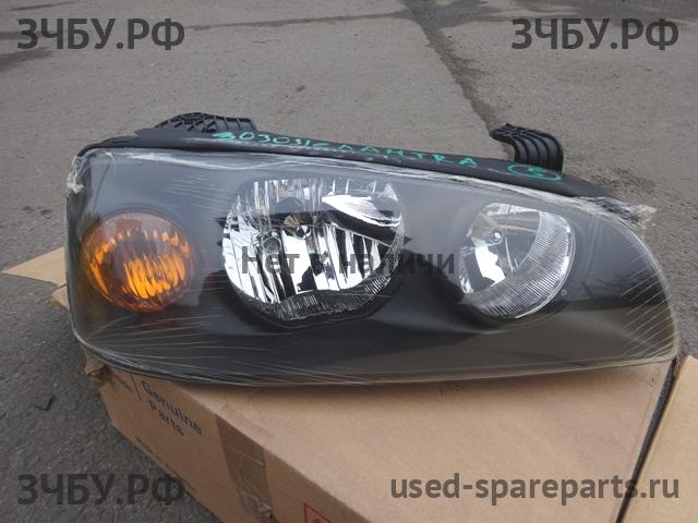 Hyundai Elantra 1 Фара правая