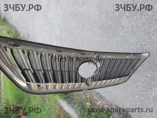 Lexus RX (2) 300/330/350/400h Решетка радиатора