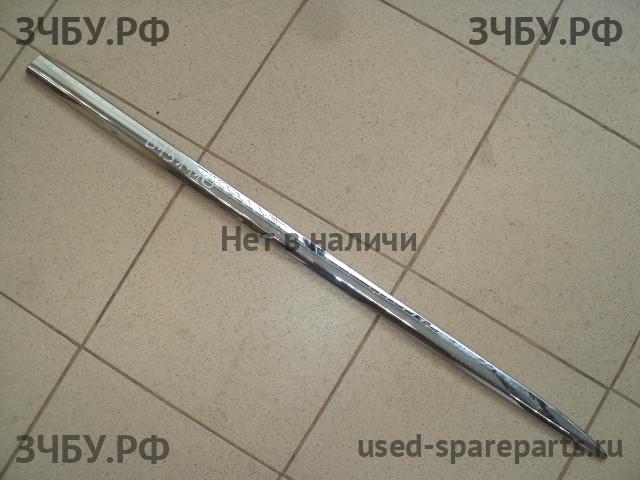 Toyota RAV 4 (4) Молдинг двери передней правой