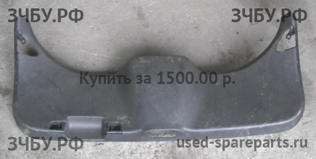 Ford Kuga 1 Обшивка двери багажника