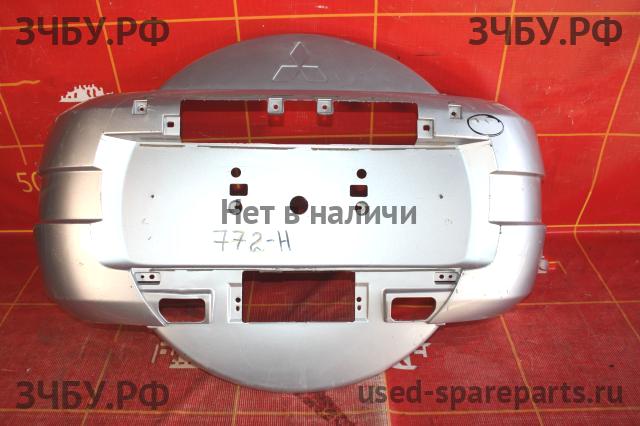 Mitsubishi Pajero/Montero 4 Колпак запасного колеса