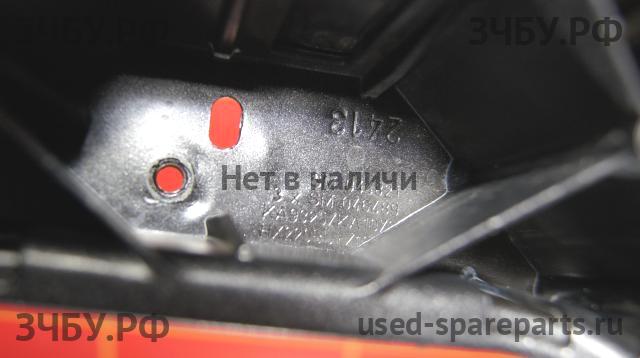 Ford Focus 3 Панель передняя (телевизор)