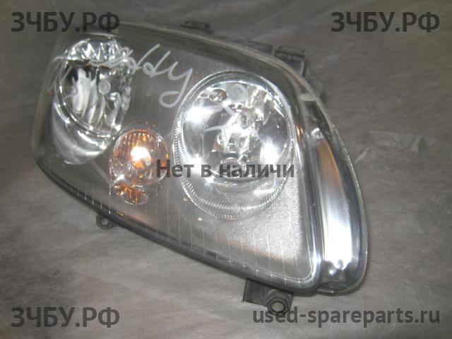 Volkswagen Caddy 3 Фара правая