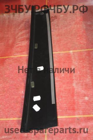 Land Rover Freelander 2 Накладка двери задней правой