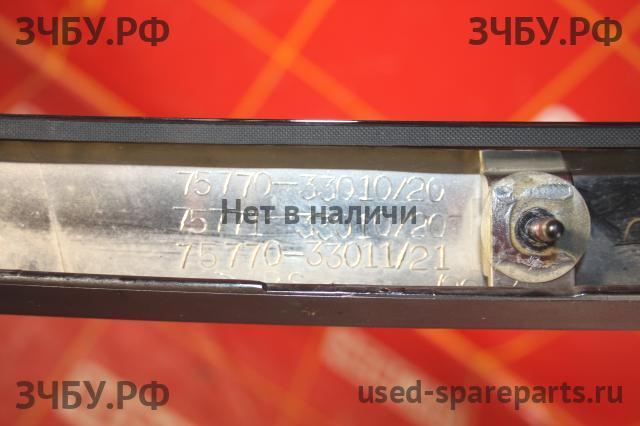 Toyota Camry 7 (V50) Молдинг капота