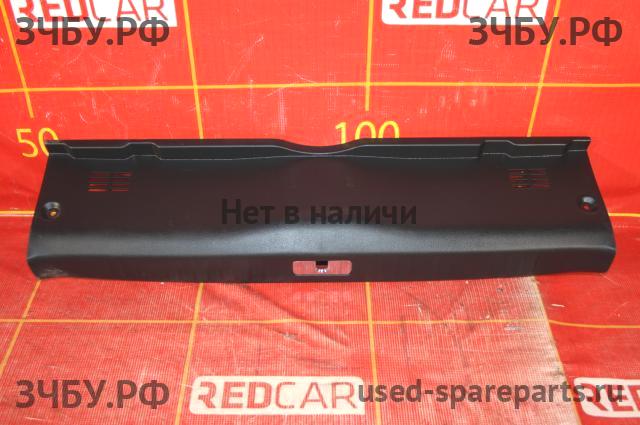 Hyundai Equus Обшивка багажника