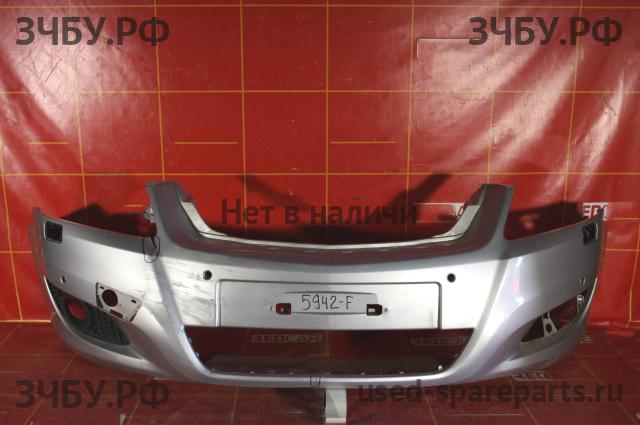 Opel Zafira B Бампер передний