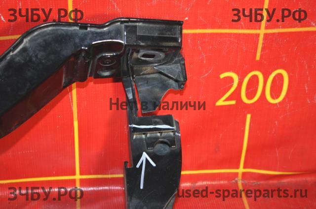 Ford Focus 3 Панель передняя (телевизор)
