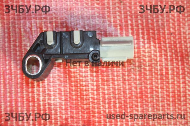 Toyota Camry 7 (V50) Датчик удара AIR BAG (SRS)