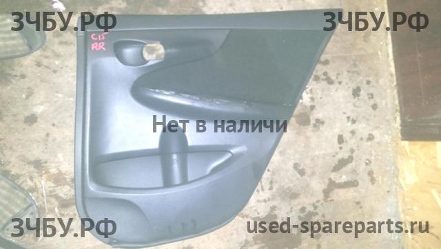 Toyota Corolla (E14 - E15) Обшивка двери задней правой