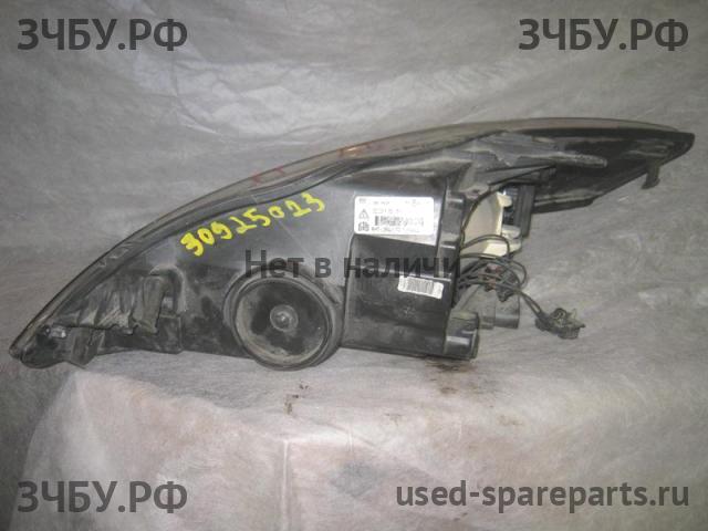 Ford Mondeo 4 Фара правая