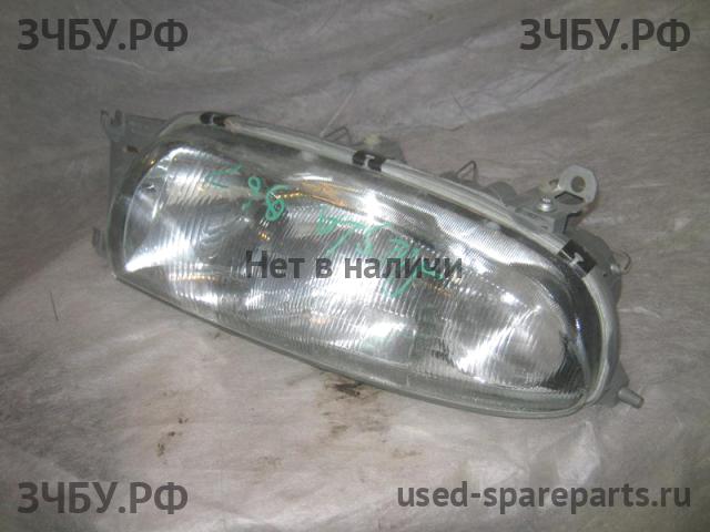 Ford Fiesta 4 Фара левая