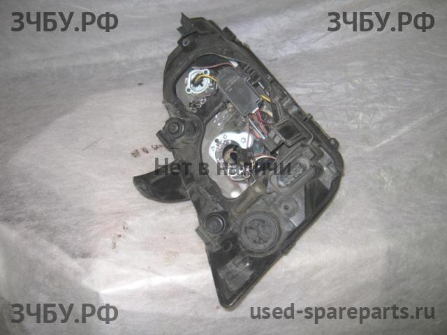 Ford Focus 2 Фара левая