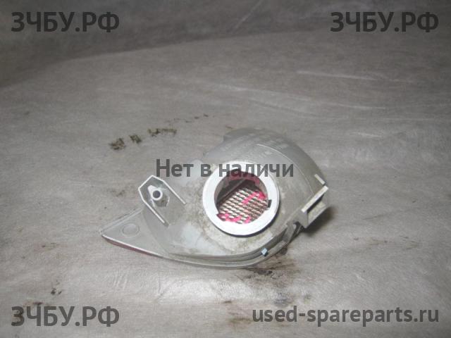 Ford Focus 2 Фонарь задний в бампер правый