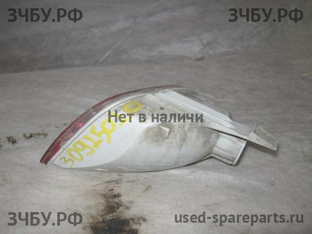 Ford Focus 2 Фонарь задний в бампер правый