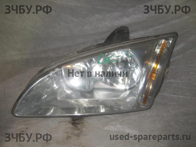 Ford Focus 2 Фара левая