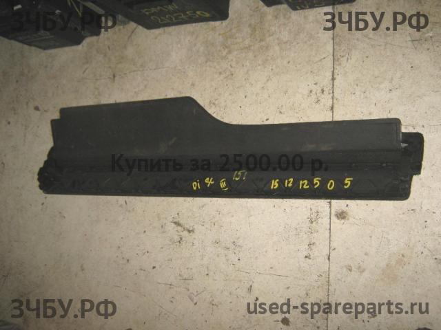 Land Rover Discovery 3 Шторка багажника