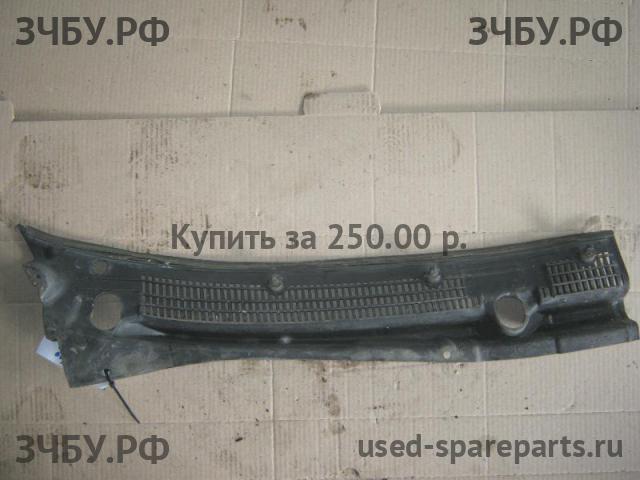 KIA Spectra Решетка стеклоочистителя (Дефлектор водостока)