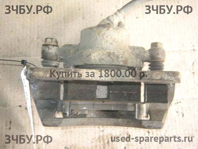 KIA Spectra Суппорт передний правый (в сборе со скобой)