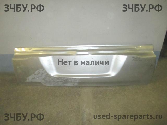 Toyota Land Cruiser 200 Дверь багажника нижняя (откидной борт)